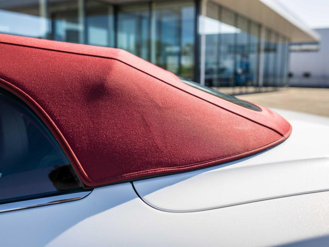 Aston Martin V12 Vanquish