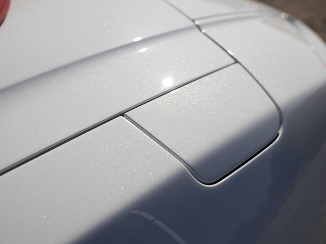 Aston Martin V12 Vanquish