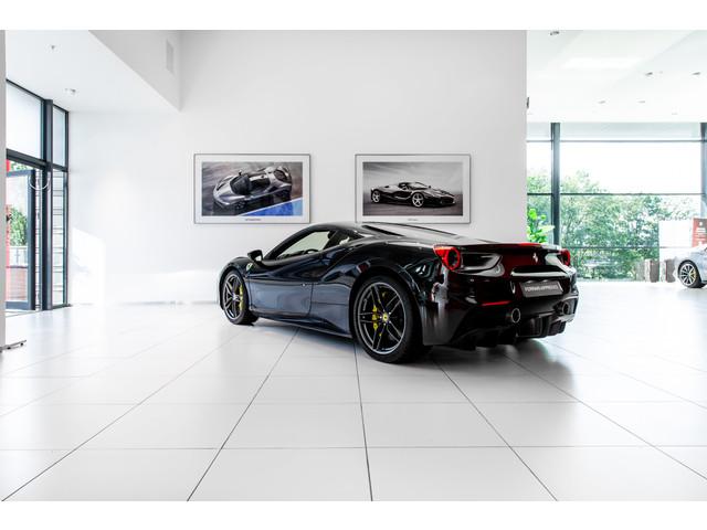 Ferrari 488