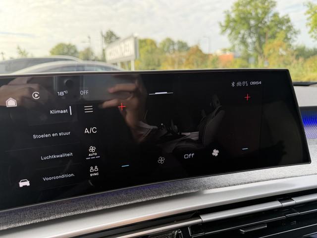 Peugeot E-3008