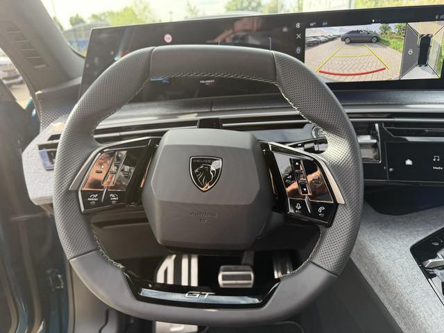 Peugeot E-3008