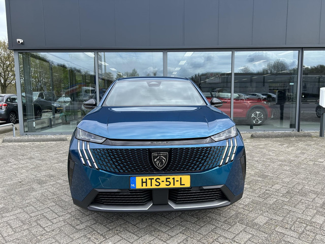Peugeot E-3008