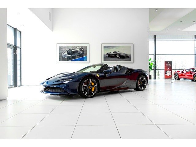 Ferrari SF90 Spider