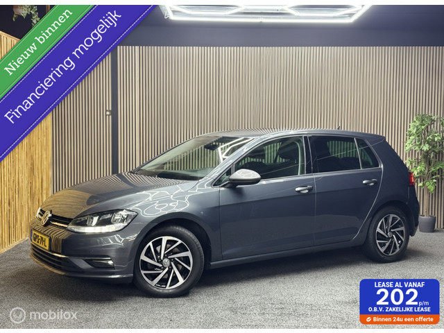 Volkswagen Golf 2017 Benzine