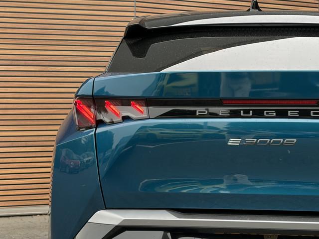 Peugeot E-3008