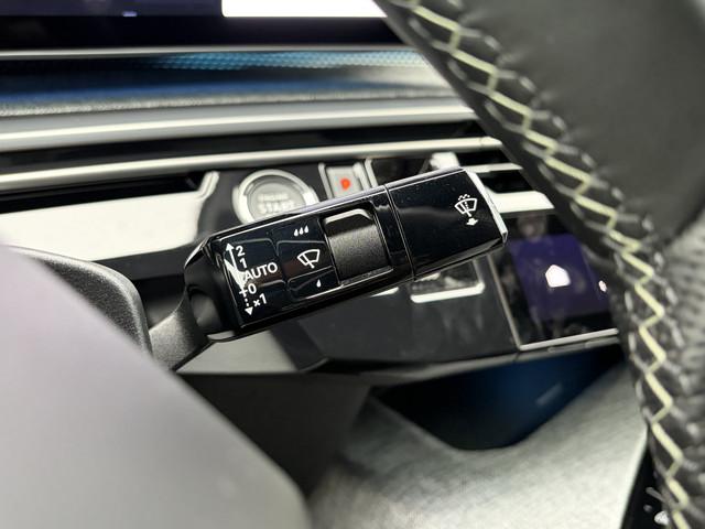 Peugeot E-3008