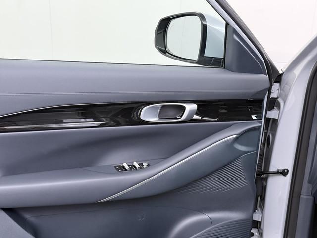 Geely E5