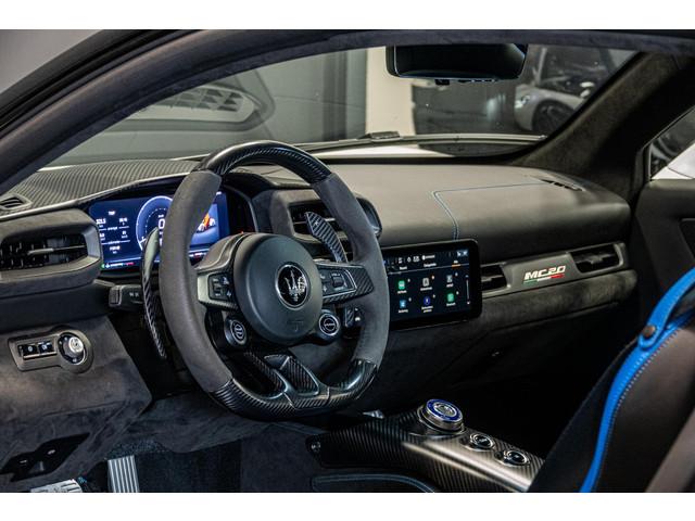 Maserati MC20