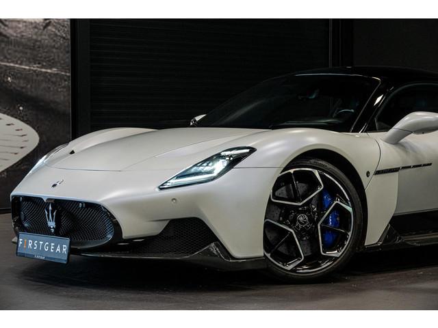 Maserati MC20