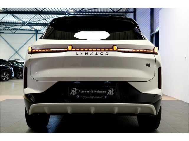 Lynk & Co 08