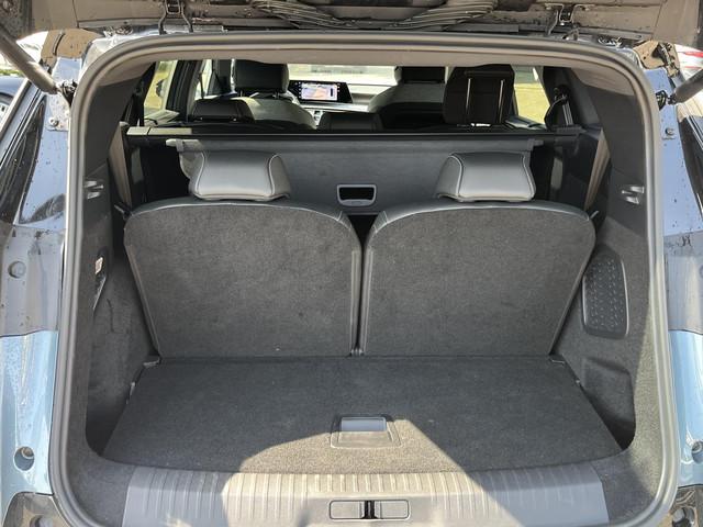 Peugeot E-5008