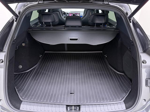 Lynk & Co 08