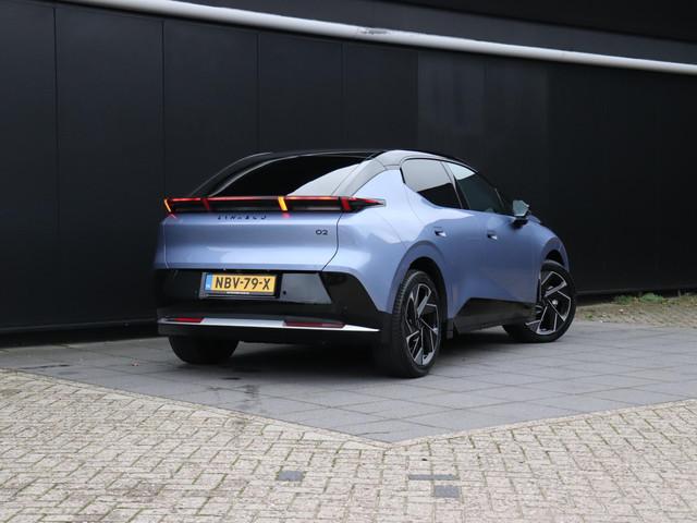 Lynk & Co 02