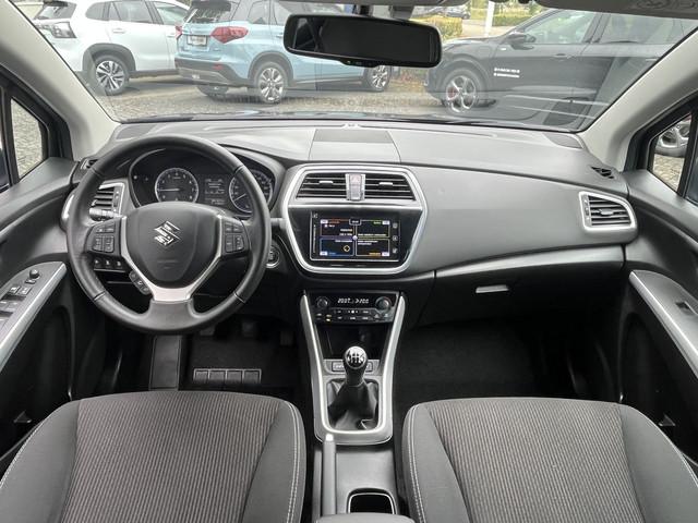 Suzuki S-Cross