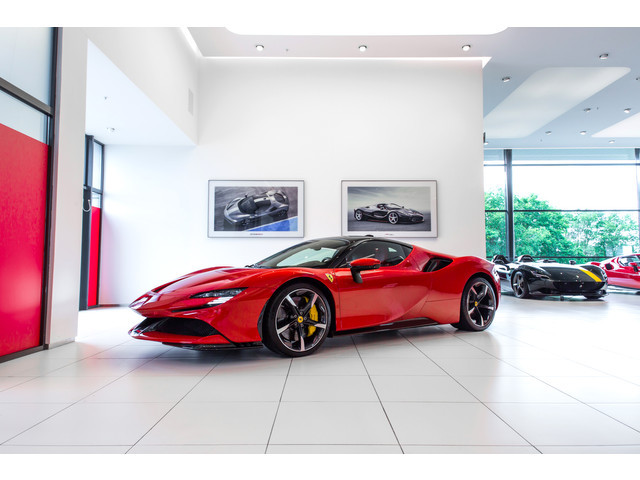Ferrari SF90 Stradale