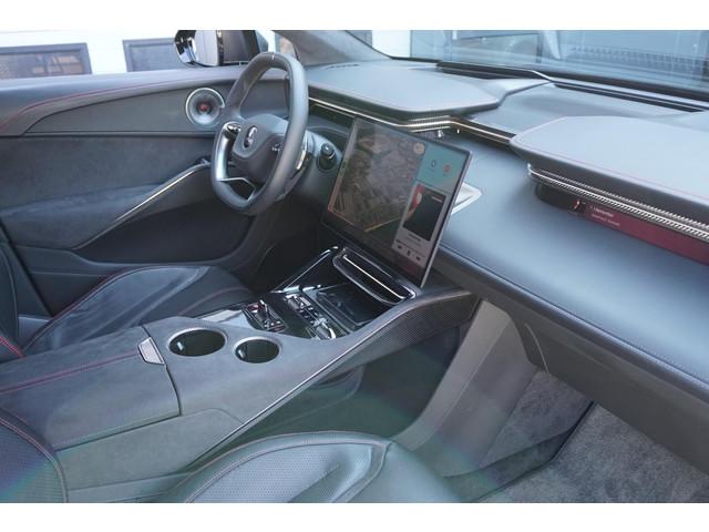 Lotus Eletre