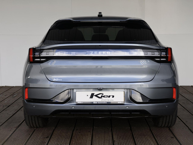 Zeekr 001