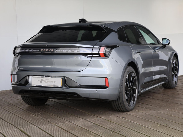 Zeekr 001