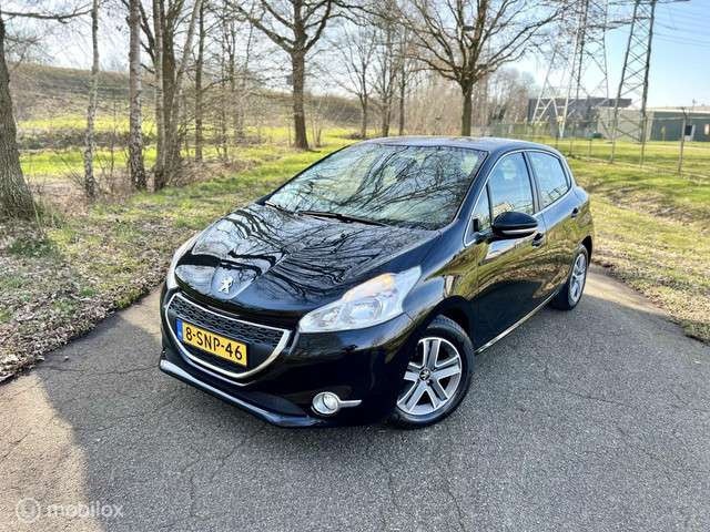Peugeot 208 2013 Benzine