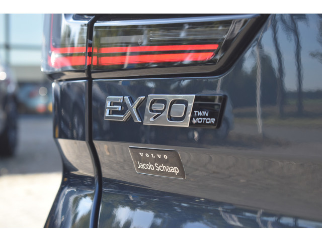 Volvo EX90