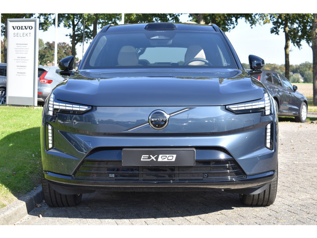 Volvo EX90