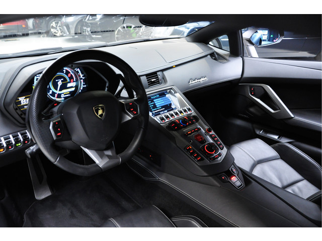 Lamborghini Aventador