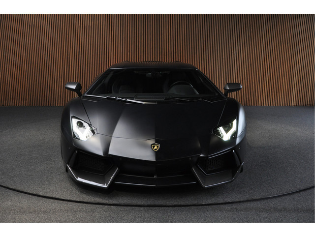 Lamborghini Aventador