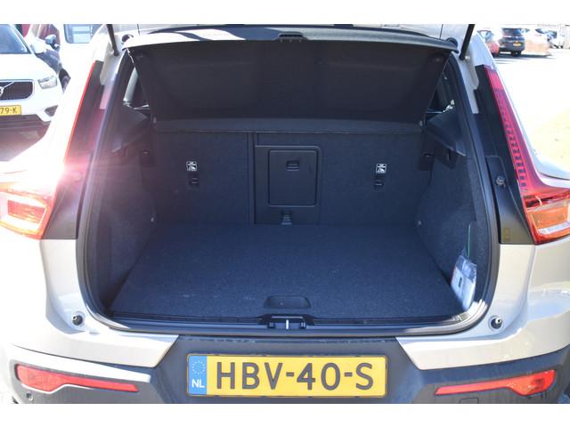 Volvo EX40