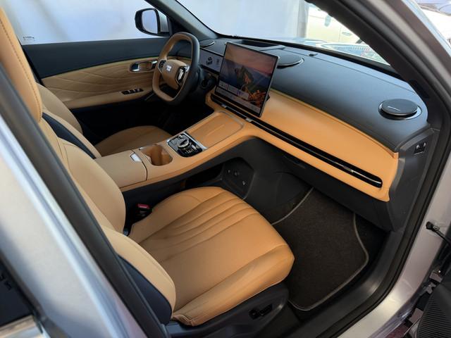 Geely Starray EM-i