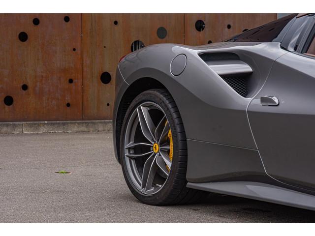 Ferrari 488