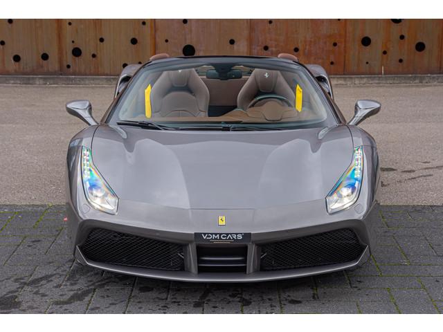 Ferrari 488