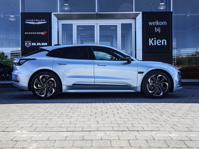 Zeekr 001