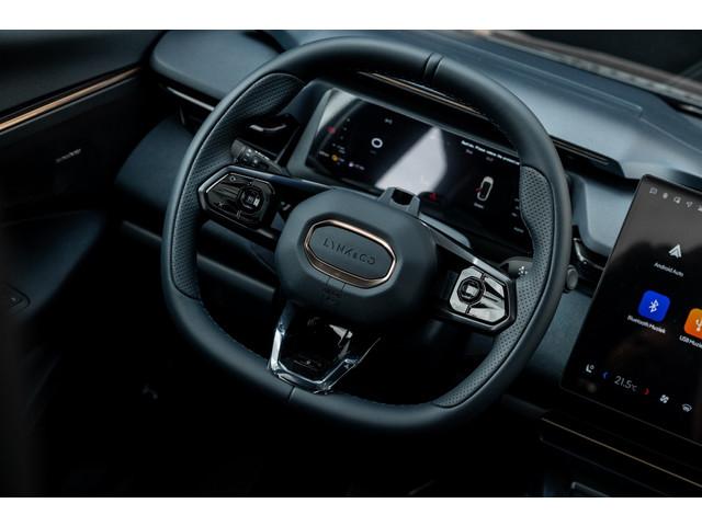 Lynk & Co 08