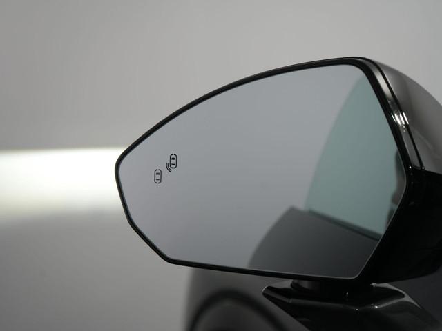 Lynk & Co 08