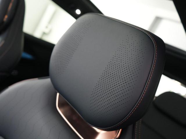 Lynk & Co 08