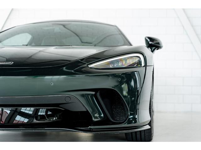 McLaren GT