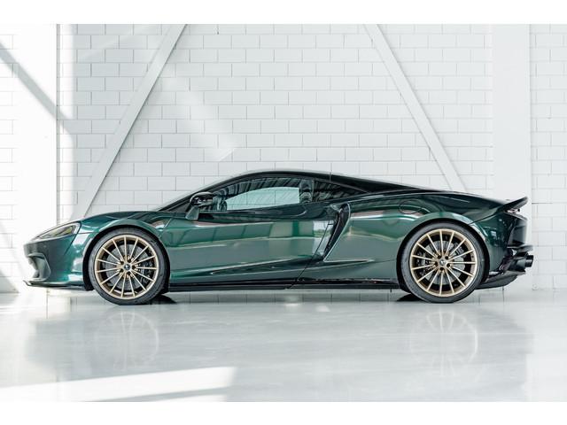 McLaren GT