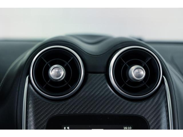 McLaren GT