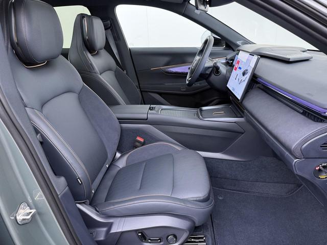 Lynk & Co 08