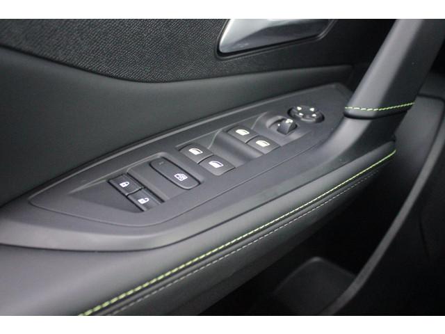 Peugeot E-308
