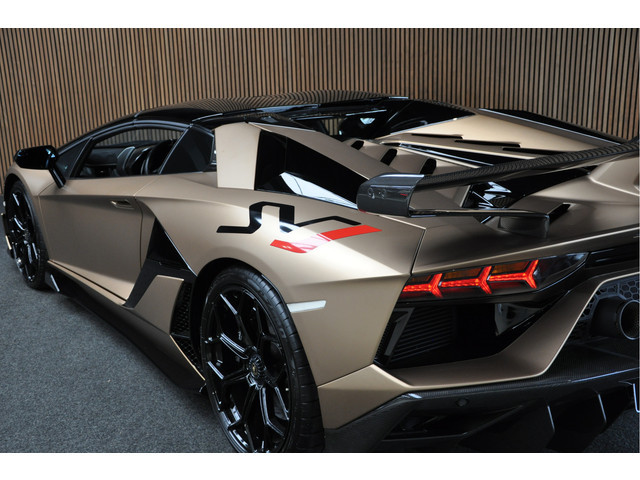 Lamborghini Aventador