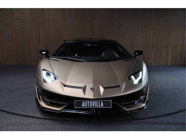 Lamborghini Aventador