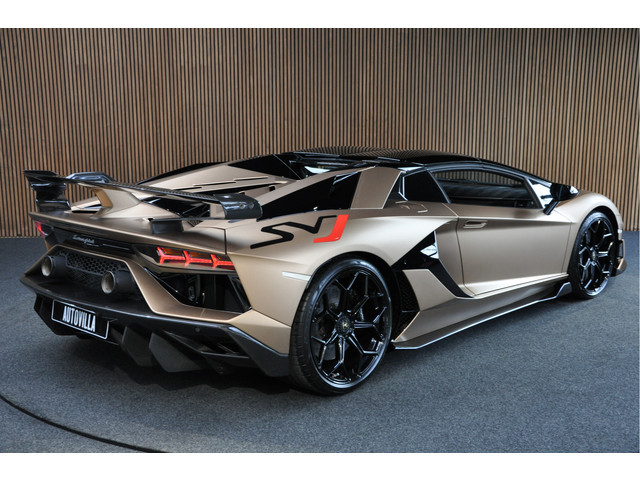 Lamborghini Aventador