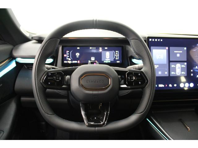 Lynk & Co 08
