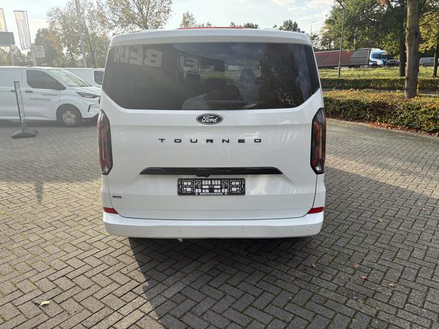 Ford Tourneo