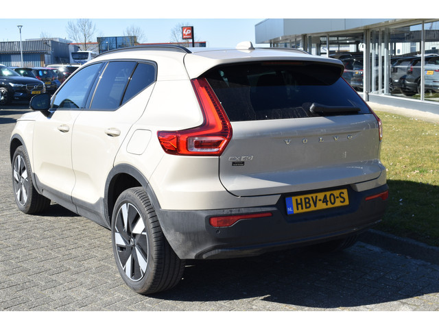 Volvo EX40