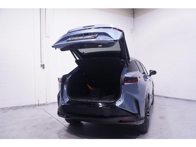 Lexus RZ