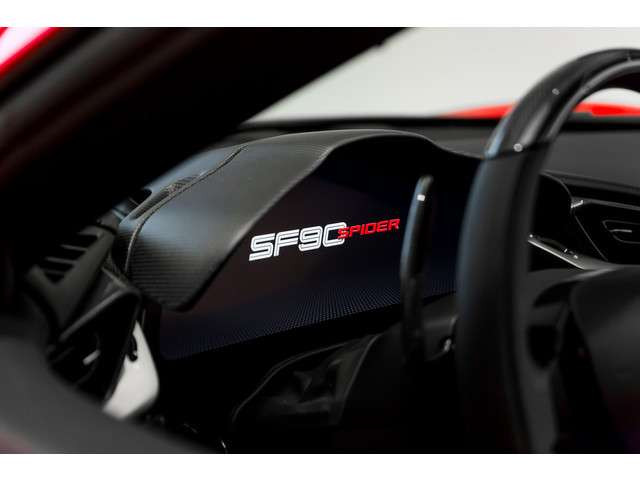 Ferrari SF90 Spider
