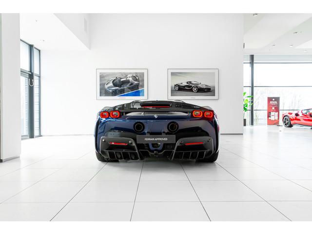 Ferrari SF90 Spider
