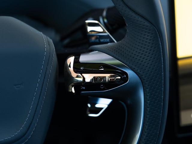 Lotus Eletre